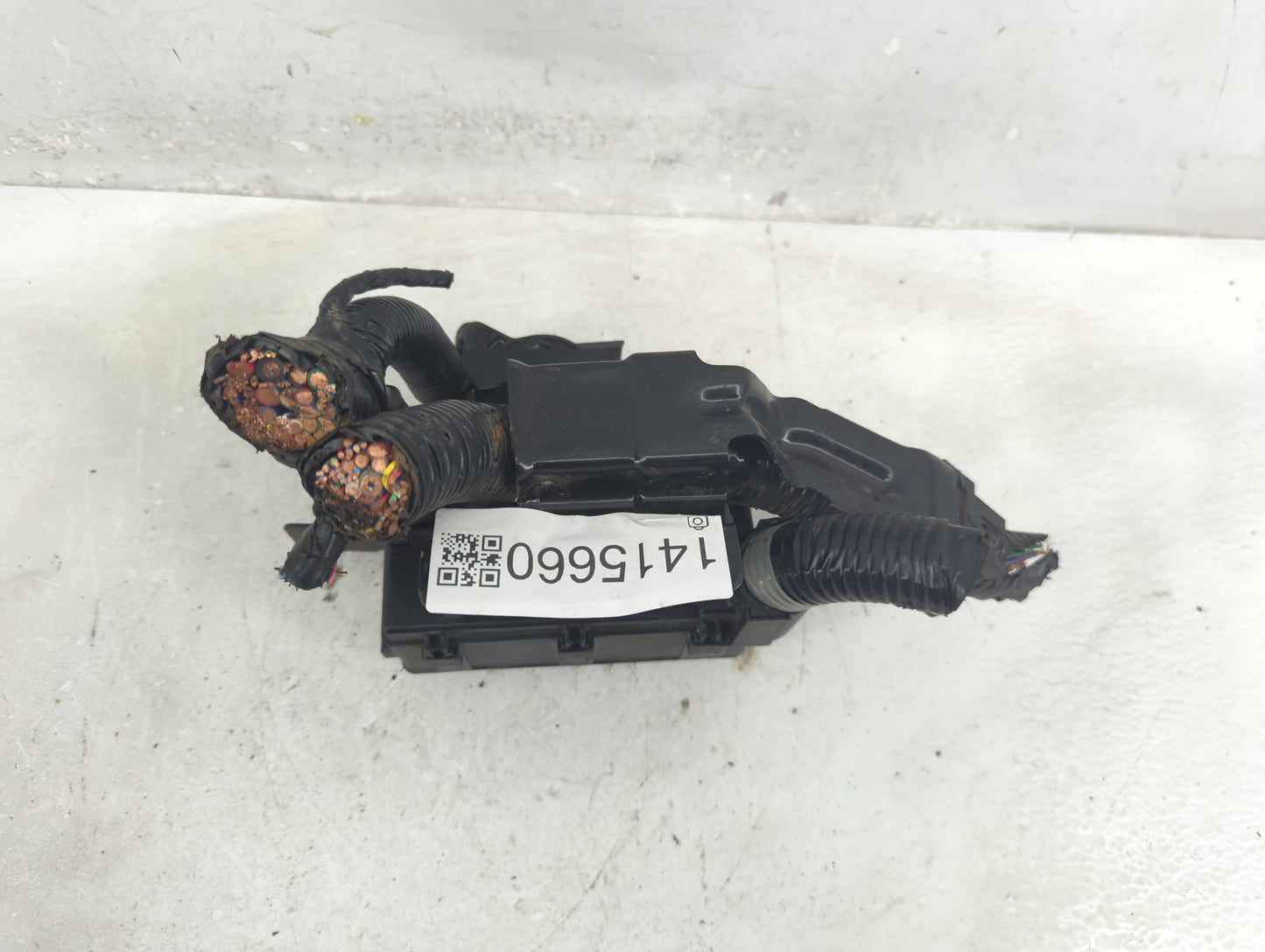 2018-2021 Nissan Kicks Fusebox Fuse Box Panel Relay Module P/N:5R00A Fits Fits 2018 2019 2020 2021 OEM Used Auto Parts - Oem