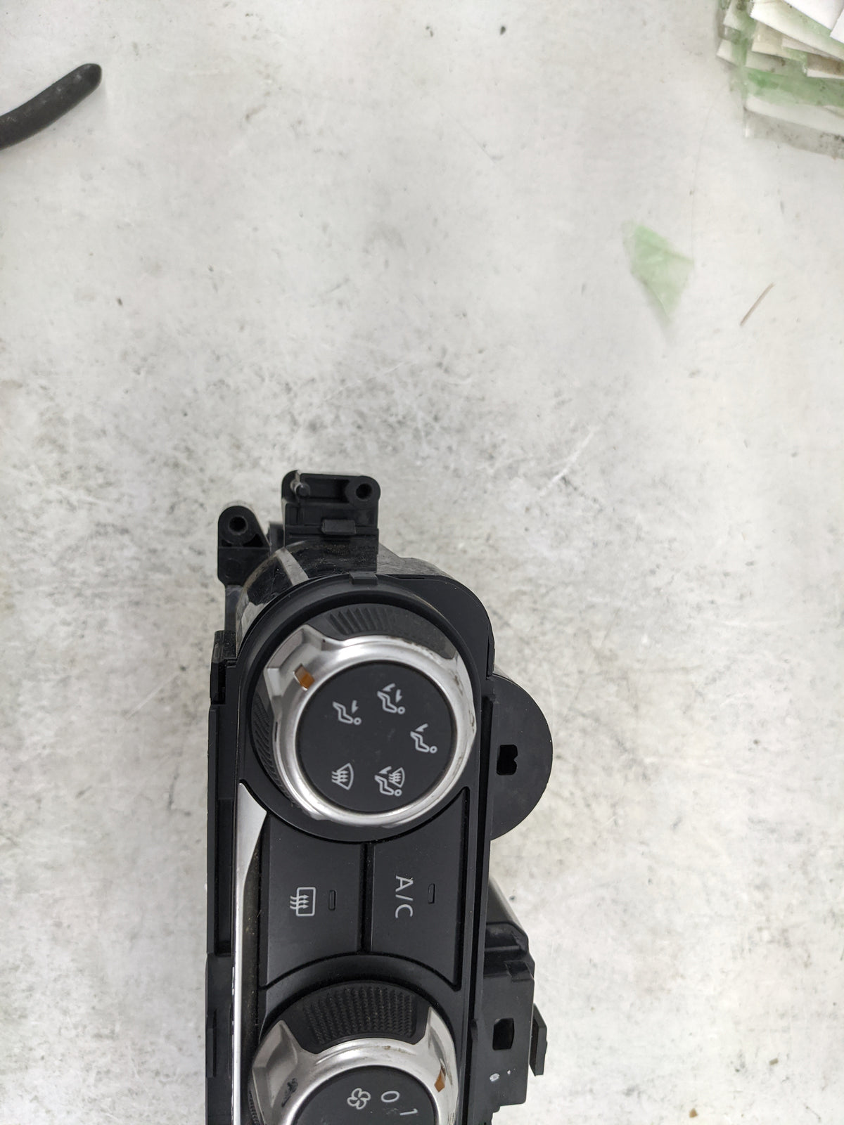 2018-2021 Nissan Kicks Climate Control Module Temperature AC/Heater Replacement P/N:T669216A Fits Fits 2018 2019 2020 2021 O