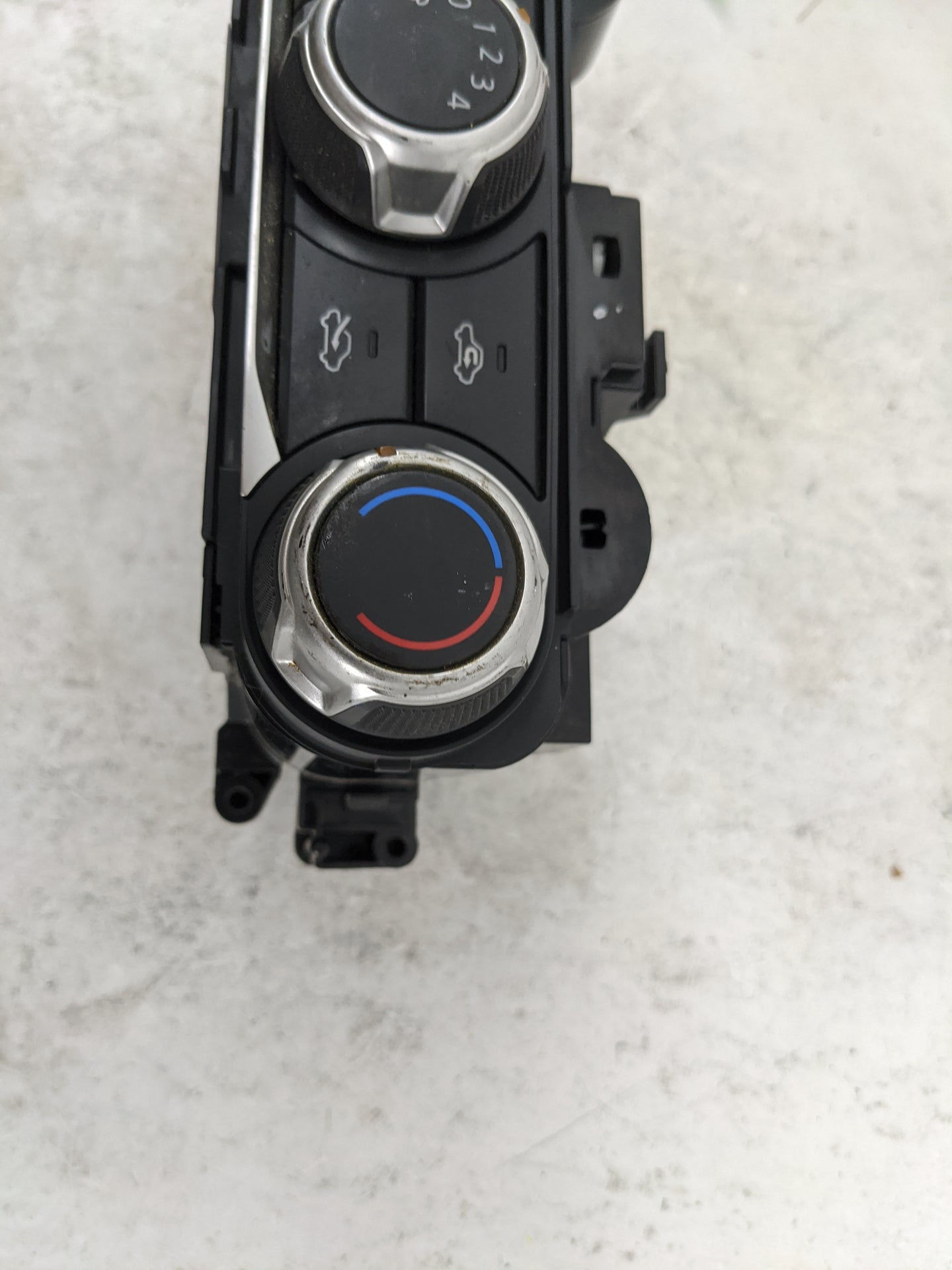 2018-2021 Nissan Kicks Climate Control Module Temperature AC/Heater Replacement P/N:T669216A Fits Fits 2018 2019 2020 2021 O