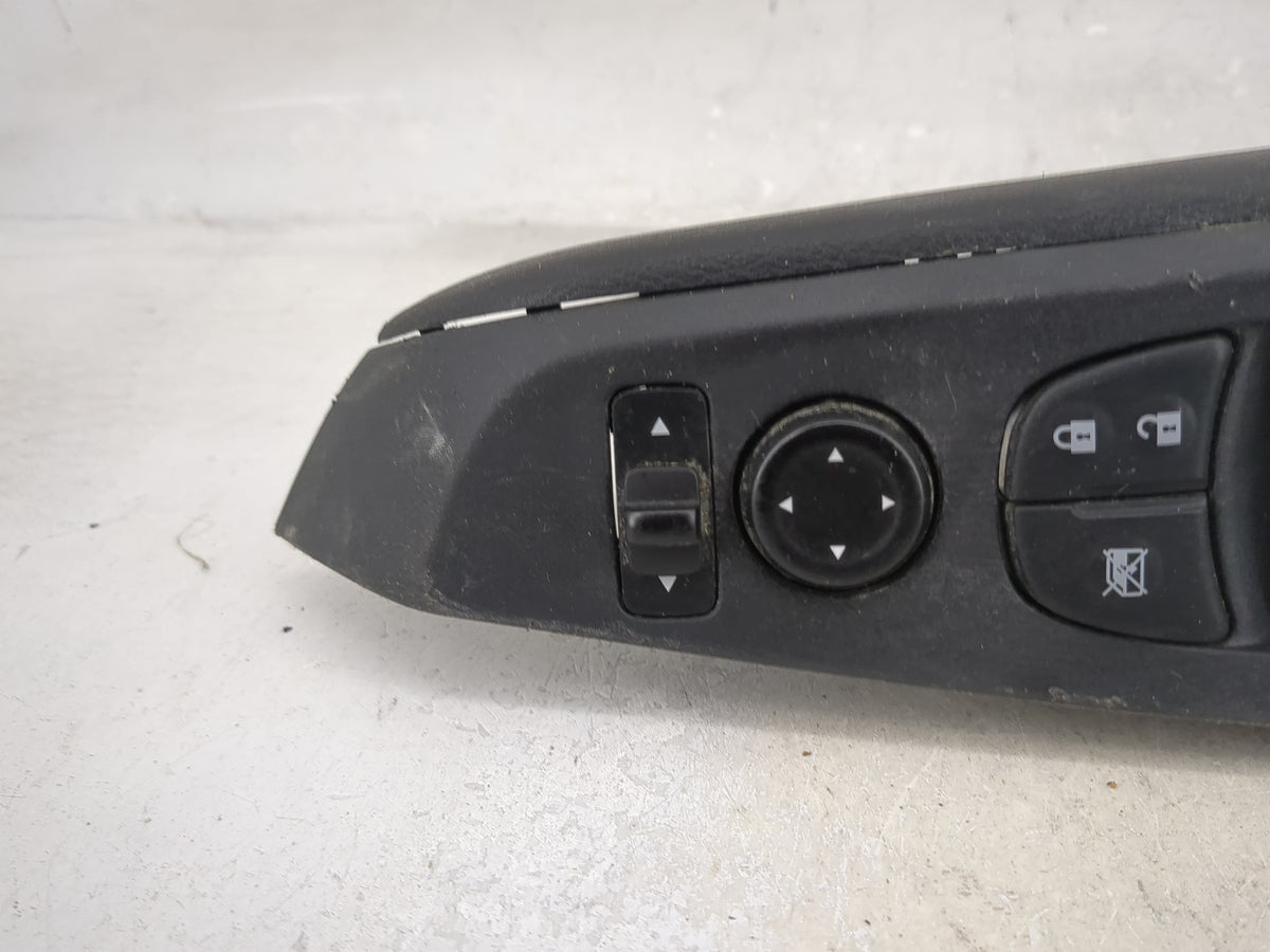 2018-2021 Nissan Kicks Master Power Window Switch Replacement Driver Side Left P/N:25401 5RL0A Fits Fits 2018 2019 2020 2021