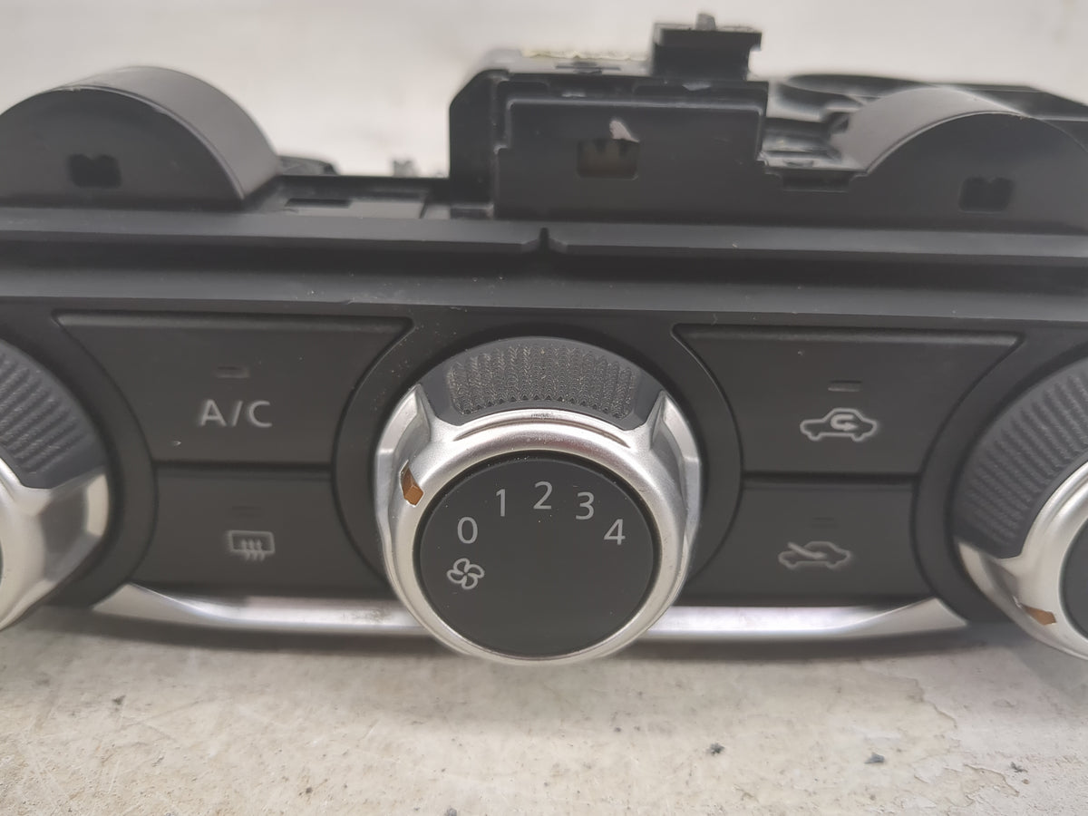 2022 Nissan Kicks Climate Control Module Temperature AC/Heater Replacement P/N:CU2 BB01161 Fits OEM Used Auto Parts - Oemuse