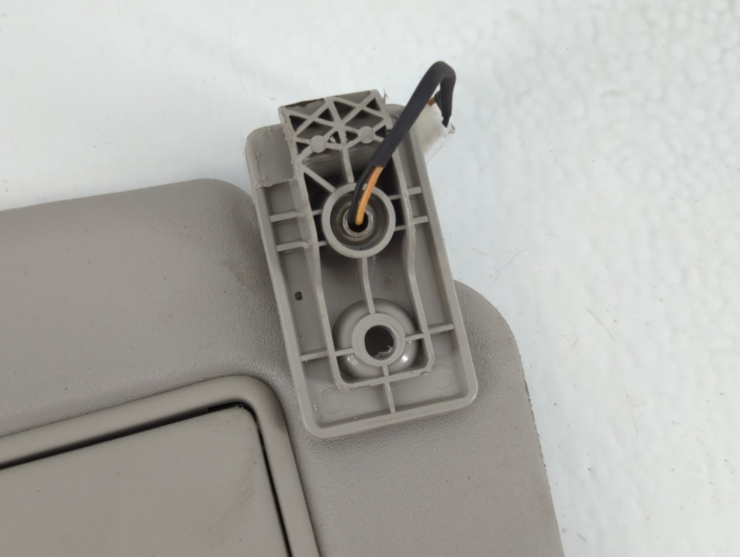 2018-2021 Nissan Kicks Sun Visor Shade Replacement Passenger Right Mirror Fits Fits 2018 2019 2020 2021 OEM Used Auto Parts 