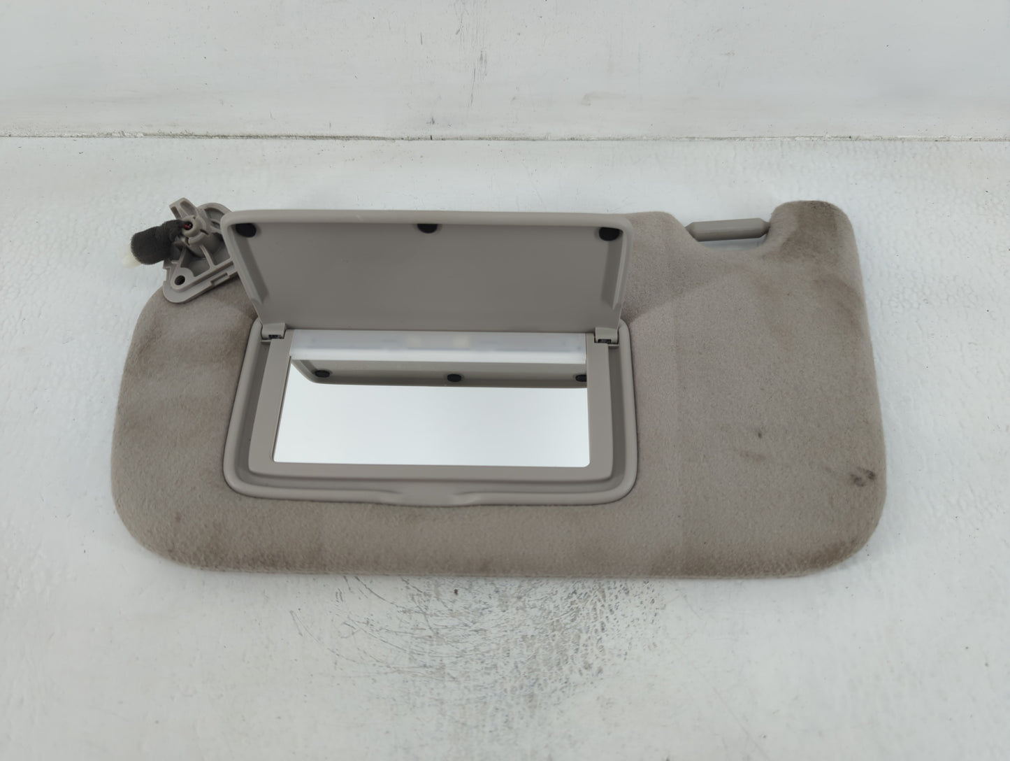 2018-2021 Nissan Leaf Sun Visor Shade Replacement Driver Left Mirror Fits Fits 2018 2019 2020 2021 OEM Used Auto Parts - Oem