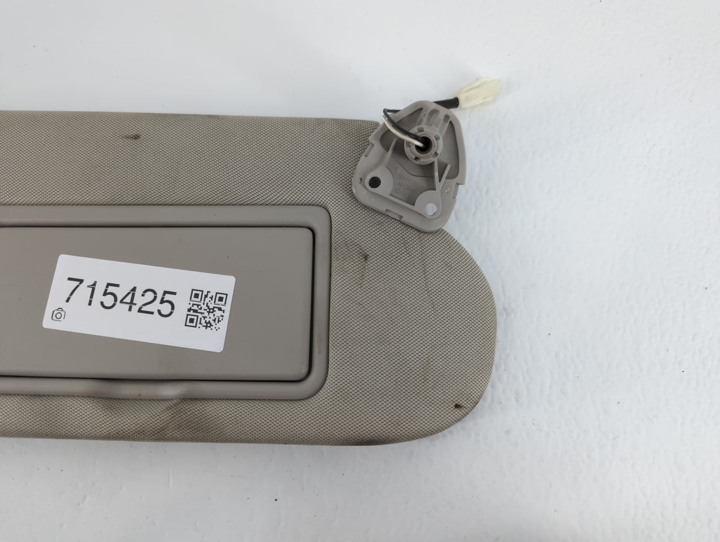 2019-2022 Nissan Murano Sun Visor Shade Replacement Passenger Right Mirror Fits Fits 2019 2020 2021 2022 OEM Used Auto Parts