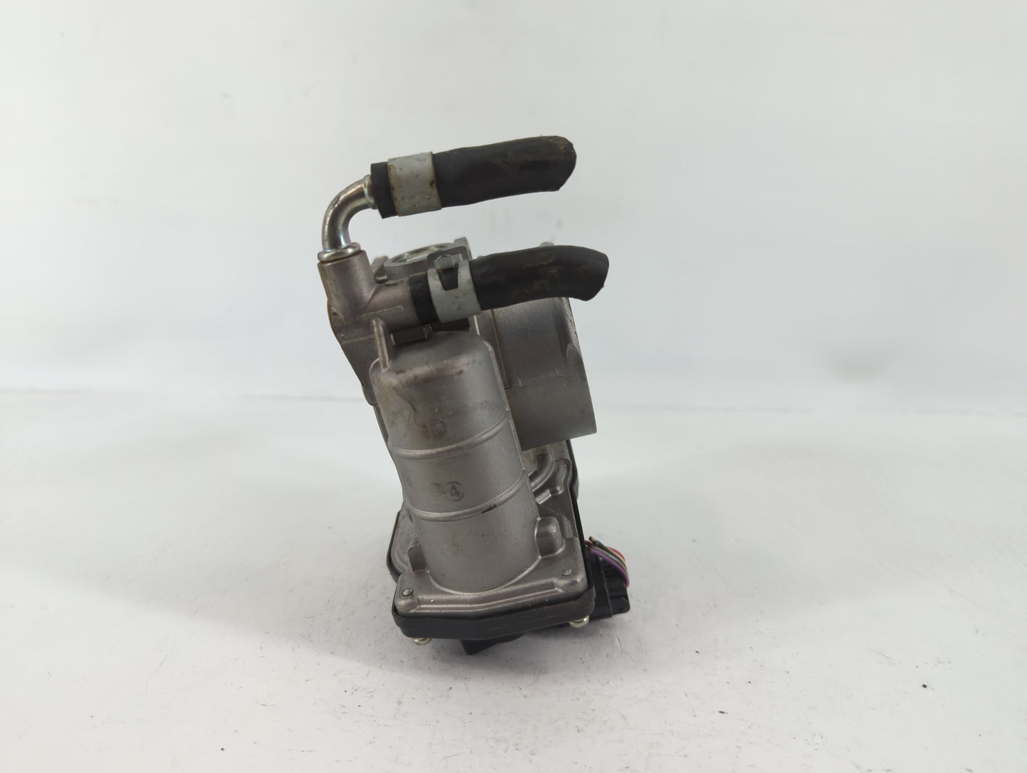 2015-2022 Nissan Murano Throttle Body P/N:K 7424 1 526-01 Fits Fits 2015 2016 2017 2018 2019 2020 2021 2022 OEM Used Auto Pa