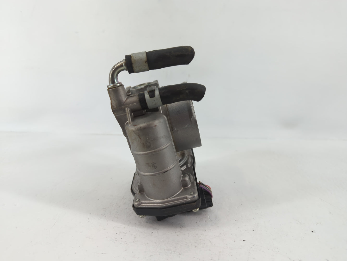 2015-2022 Nissan Murano Throttle Body P/N:K 7424 1 526-01 Fits Fits 2015 2016 2017 2018 2019 2020 2021 2022 OEM Used Auto Pa