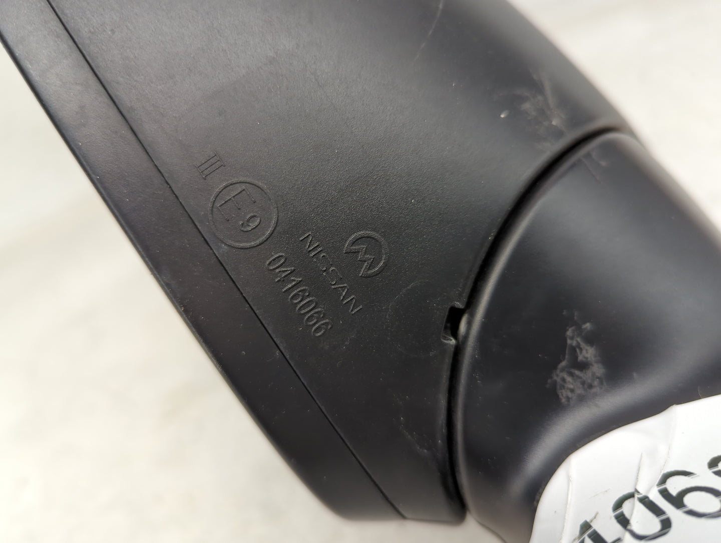 2022 Nissan Pathfinder Passenger Side View Mirror - Right Door Mirror OEM Used - Oemusedautoparts1.com