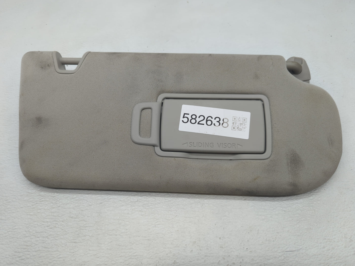 2022 Nissan Pathfinder Sun Visor Shade Replacement Passenger Right Mirror Fits OEM Used Auto Parts - Oemusedautoparts1.com