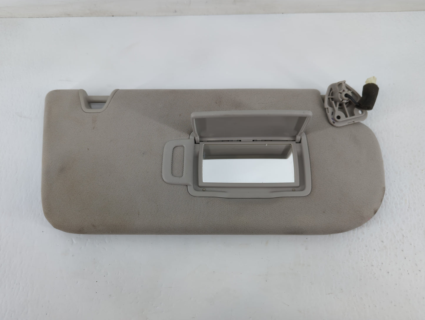 2022 Nissan Pathfinder Sun Visor Shade Replacement Passenger Right Mirror Fits OEM Used Auto Parts - Oemusedautoparts1.com