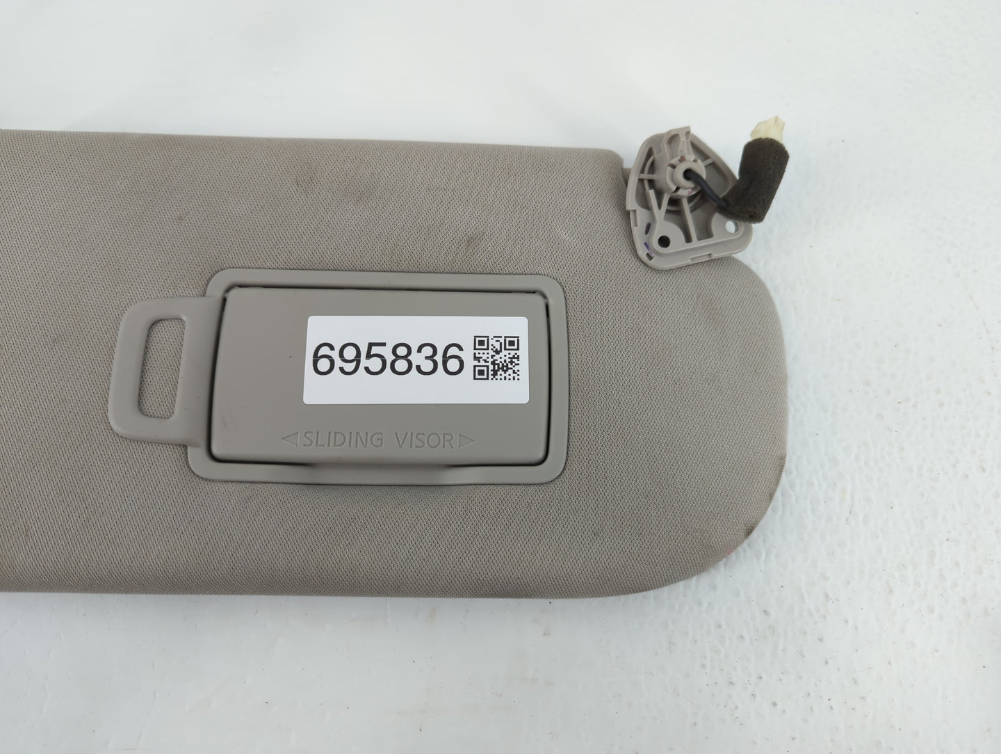 2022 Nissan Pathfinder Sun Visor Shade Replacement Passenger Right Mirror Fits OEM Used Auto Parts - Oemusedautoparts1.com