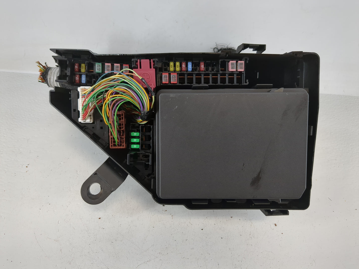 2021-2022 Nissan Rogue Fusebox Fuse Box Panel Relay Module P/N:24382 6RA2A Fits Fits 2021 2022 OEM Used Auto Parts - Oemused