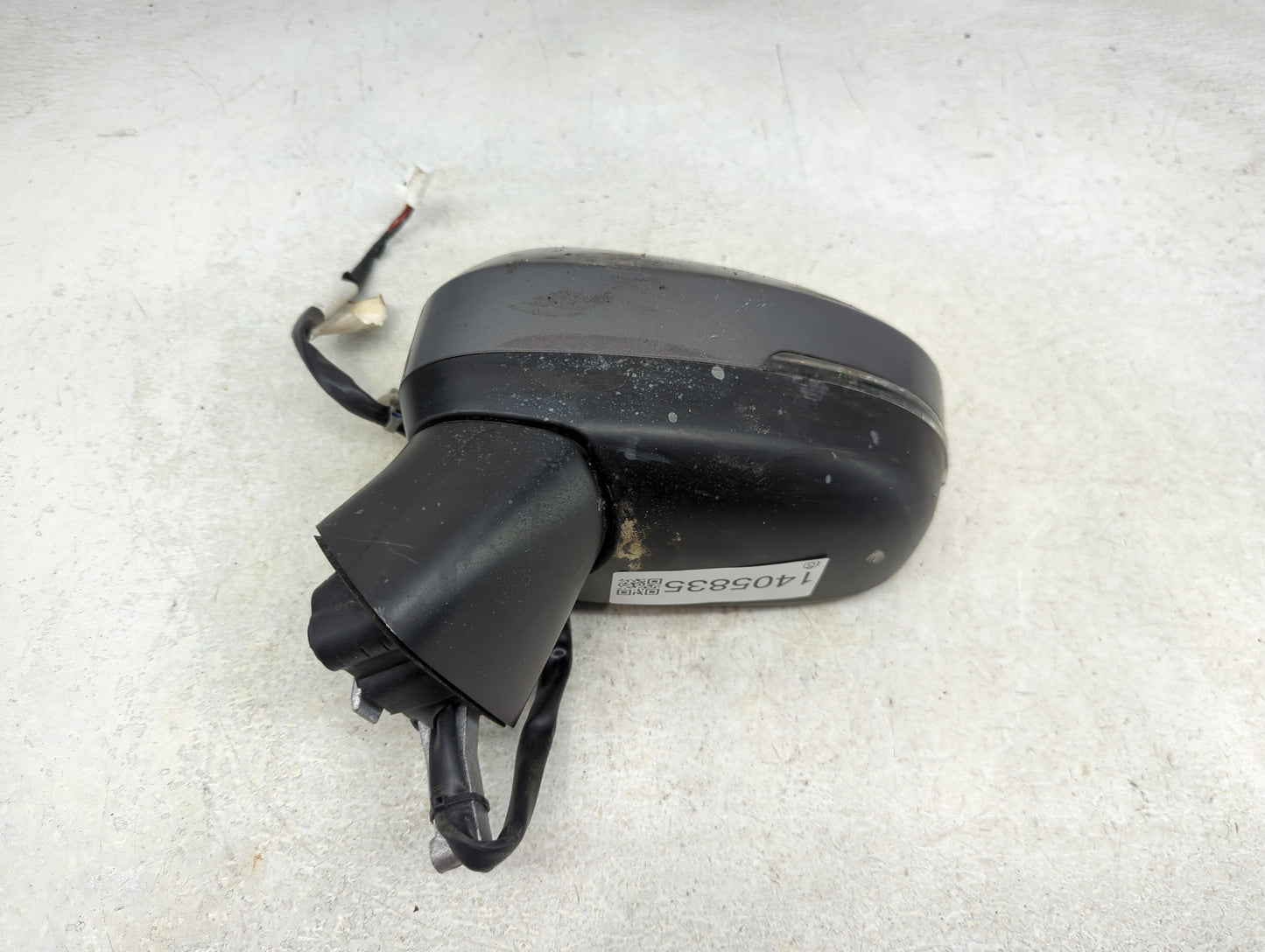 2021-2022 Nissan Rogue Driver Side View Mirror - Left Door Mirror OEM Used - Oemusedautoparts1.com