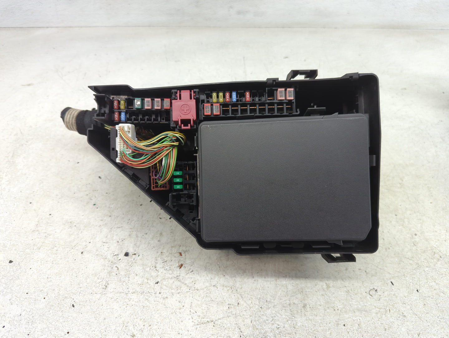 2021-2022 Nissan Rogue Fusebox Fuse Box Panel Relay Module P/N:24382 6RA2A Fits Fits 2021 2022 OEM Used Auto Parts - Oemused