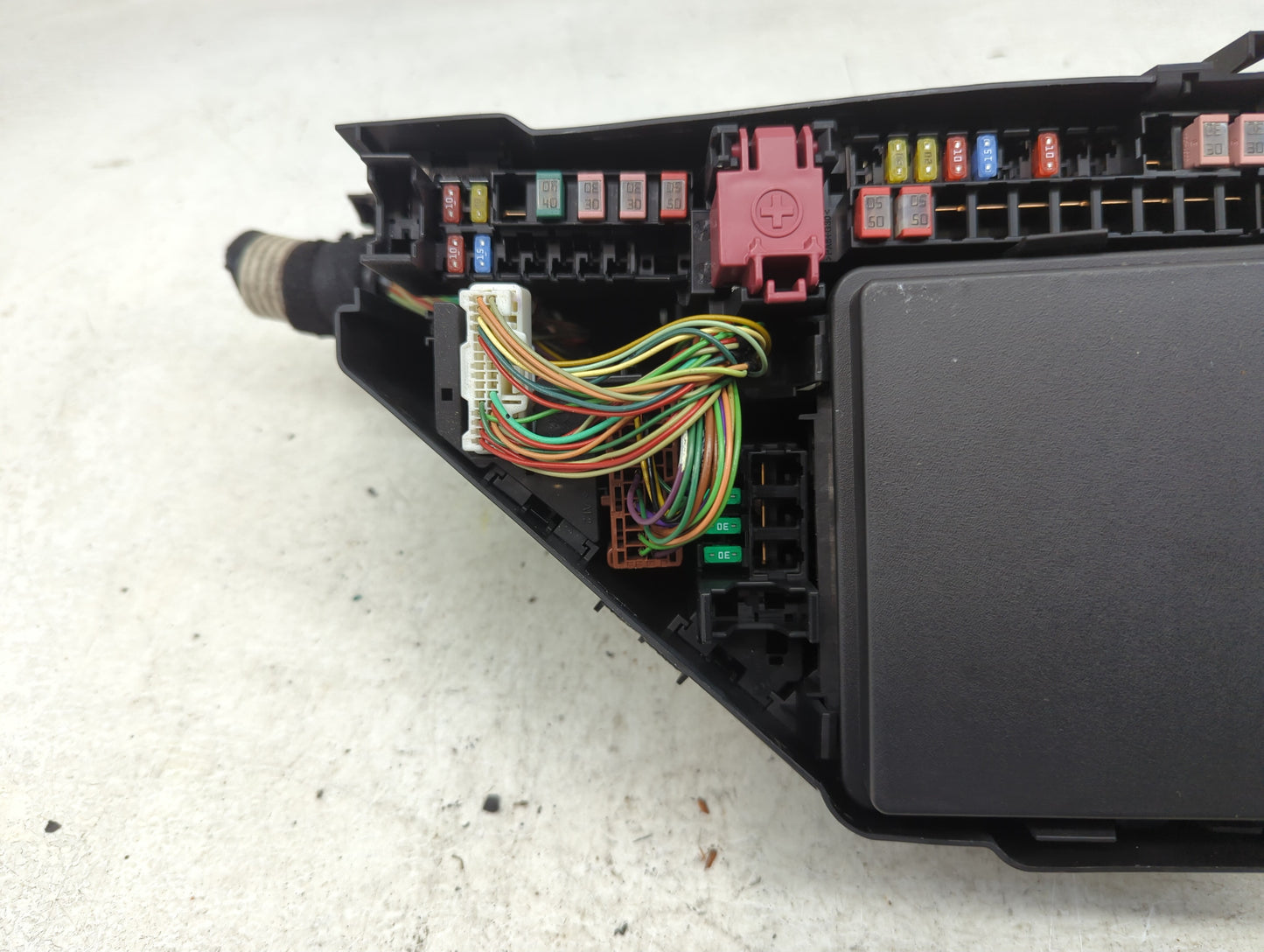 2021-2022 Nissan Rogue Fusebox Fuse Box Panel Relay Module P/N:24382 6RA2A Fits Fits 2021 2022 OEM Used Auto Parts - Oemused