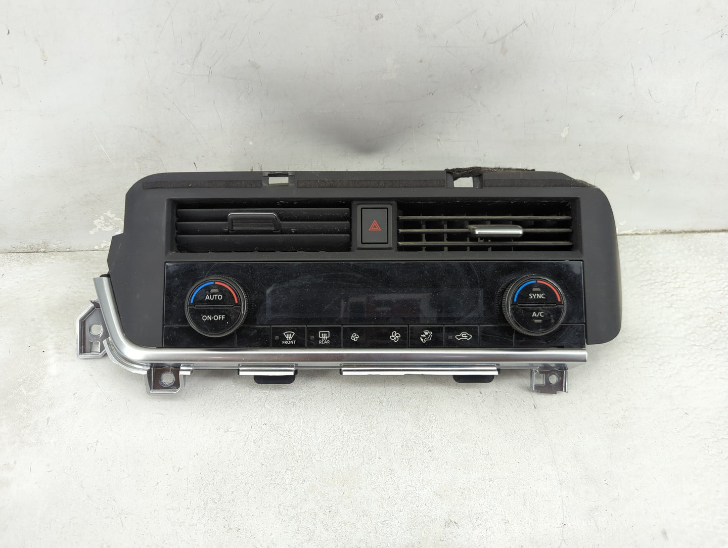 2021-2022 Nissan Rogue Climate Control Module Temperature AC/Heater Replacement P/N:275006RK1B 275006RK1B--D Fits Fits 2021 