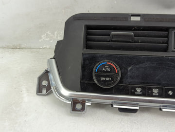 2021-2022 Nissan Rogue Climate Control Module Temperature AC/Heater Replacement P/N:275006RK1B 275006RK1B--D Fits Fits 2021 2022 OEM Used Auto Parts