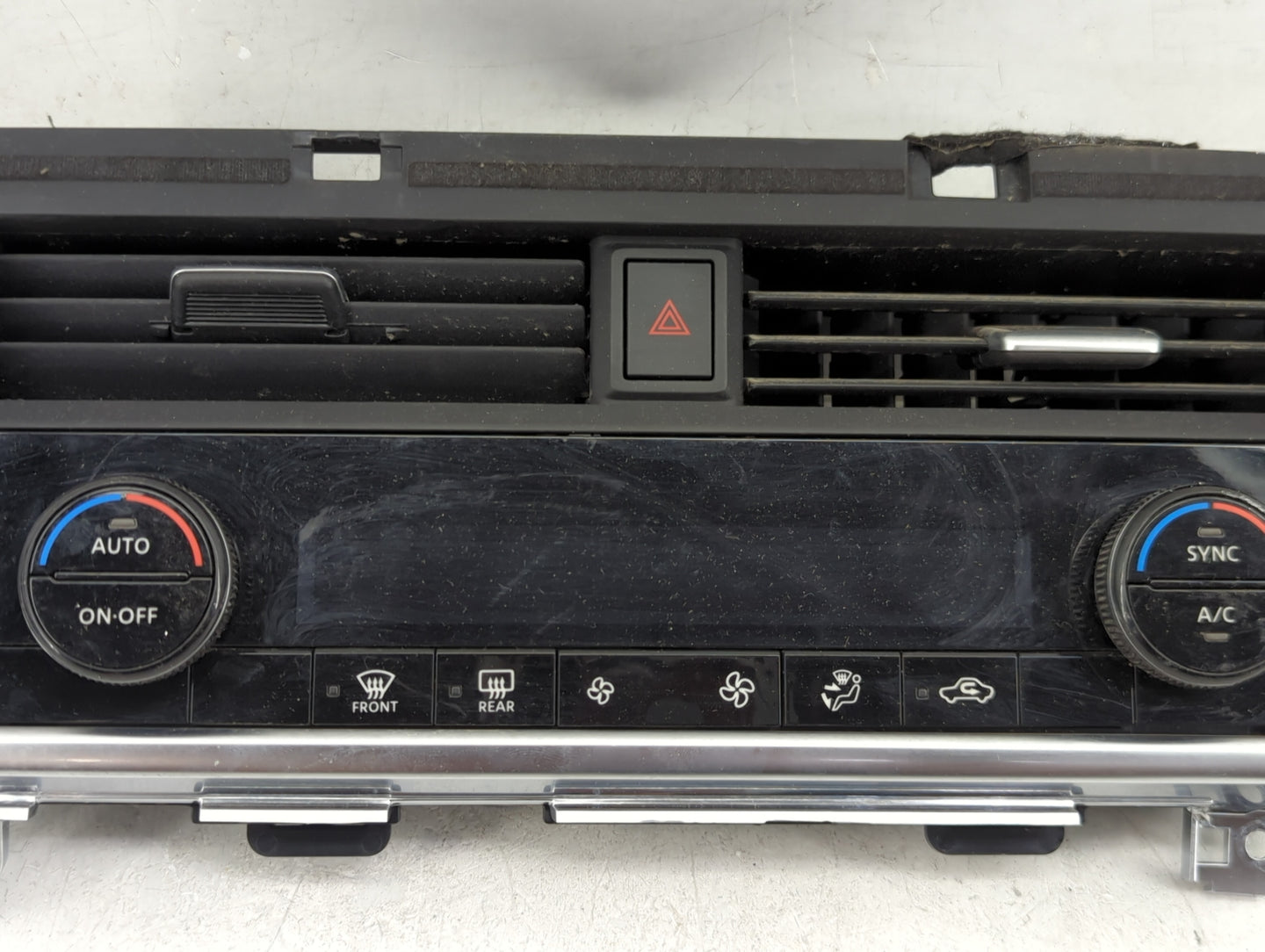 2021-2022 Nissan Rogue Climate Control Module Temperature AC/Heater Replacement P/N:275006RK1B 275006RK1B--D Fits Fits 2021 