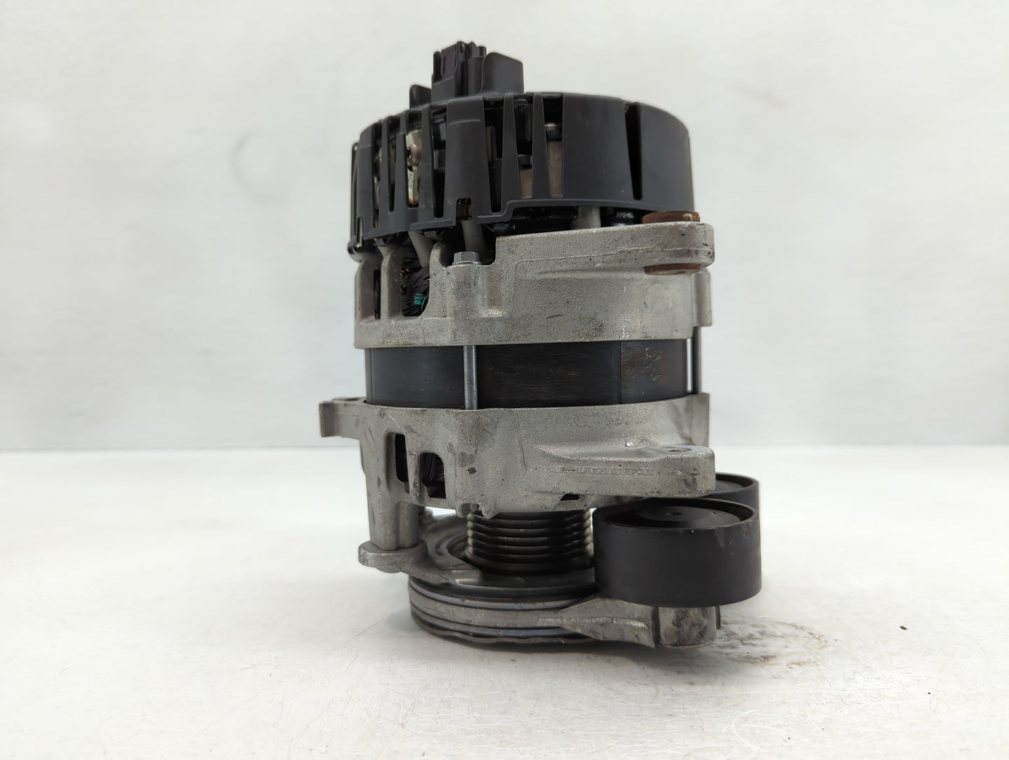 2022 Nissan Rogue Alternator Replacement Generator Charging Assembly Engine OEM P/N:2310A 6RC1A Fits OEM Used Auto Parts - O