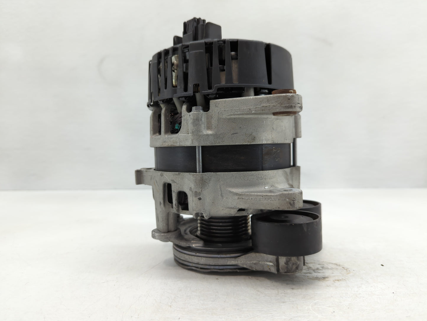 2022 Nissan Rogue Alternator Replacement Generator Charging Assembly Engine OEM P/N:2310A 6RC1A Fits OEM Used Auto Parts - O