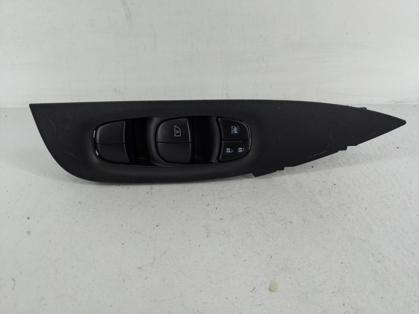 2021-2022 Nissan Rogue Sport Master Power Window Switch Replacement Driver Side Left P/N:25401 6MA0D Fits Fits 2021 2022 OEM
