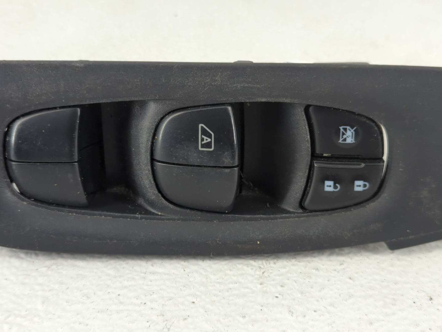 2017-2022 Nissan Rogue Sport Master Power Window Switch Replacement Driver Side Left P/N:25401 6MA0C Fits OEM Used Auto Part