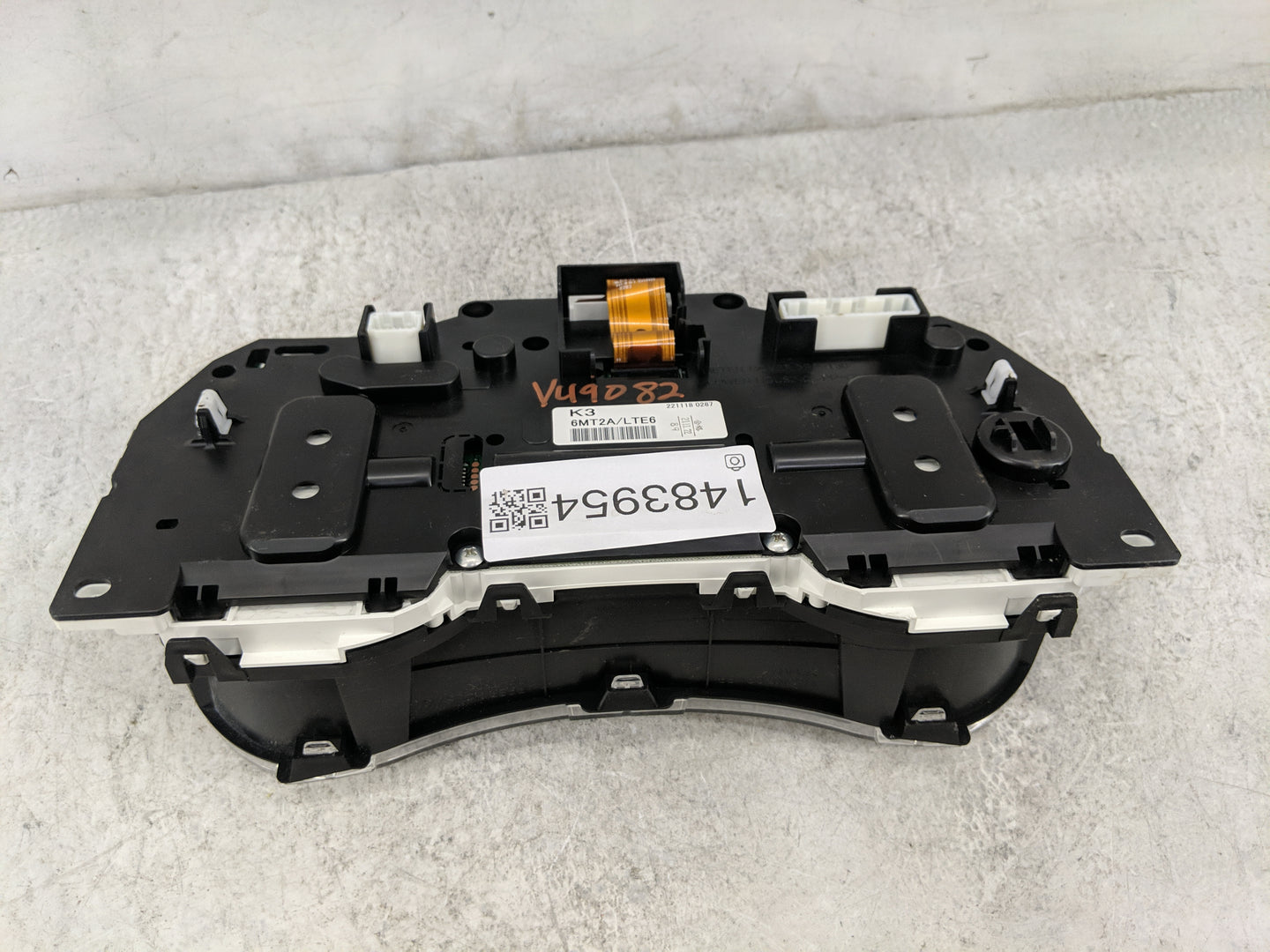 2021-2022 Nissan Rogue Sport Instrument Cluster Speedometer Gauges P/N:6MT2A/LTE6 Miles: Fits Fits 2021 2022 OEM Used Auto P