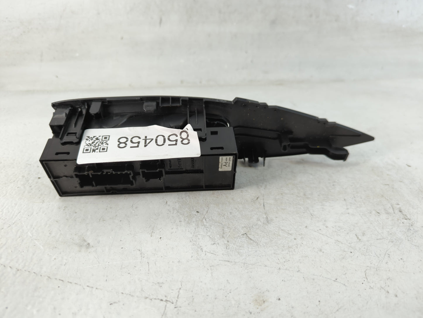2017-2022 Nissan Rogue Sport Master Power Window Switch Replacement Driver Side Left P/N:25401 6MA0C Fits OEM Used Auto Part