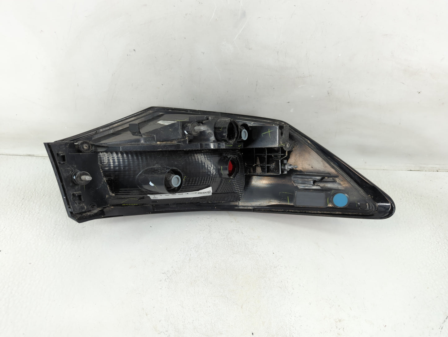 2020-2022 Nissan Sentra Tail Light Assembly Passenger Right OEM Fits Fits 2020 2021 2022 OEM Used Auto Parts - Oemusedautopa