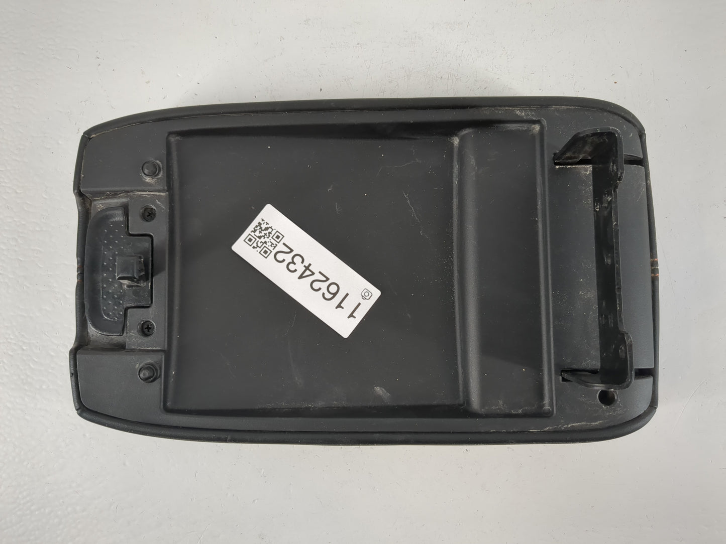 2020-2022 Nissan Sentra Center Console Armrest Cover Lid P/N:220614A Fits Fits 2020 2021 2022 OEM Used Auto Parts - Oemuseda