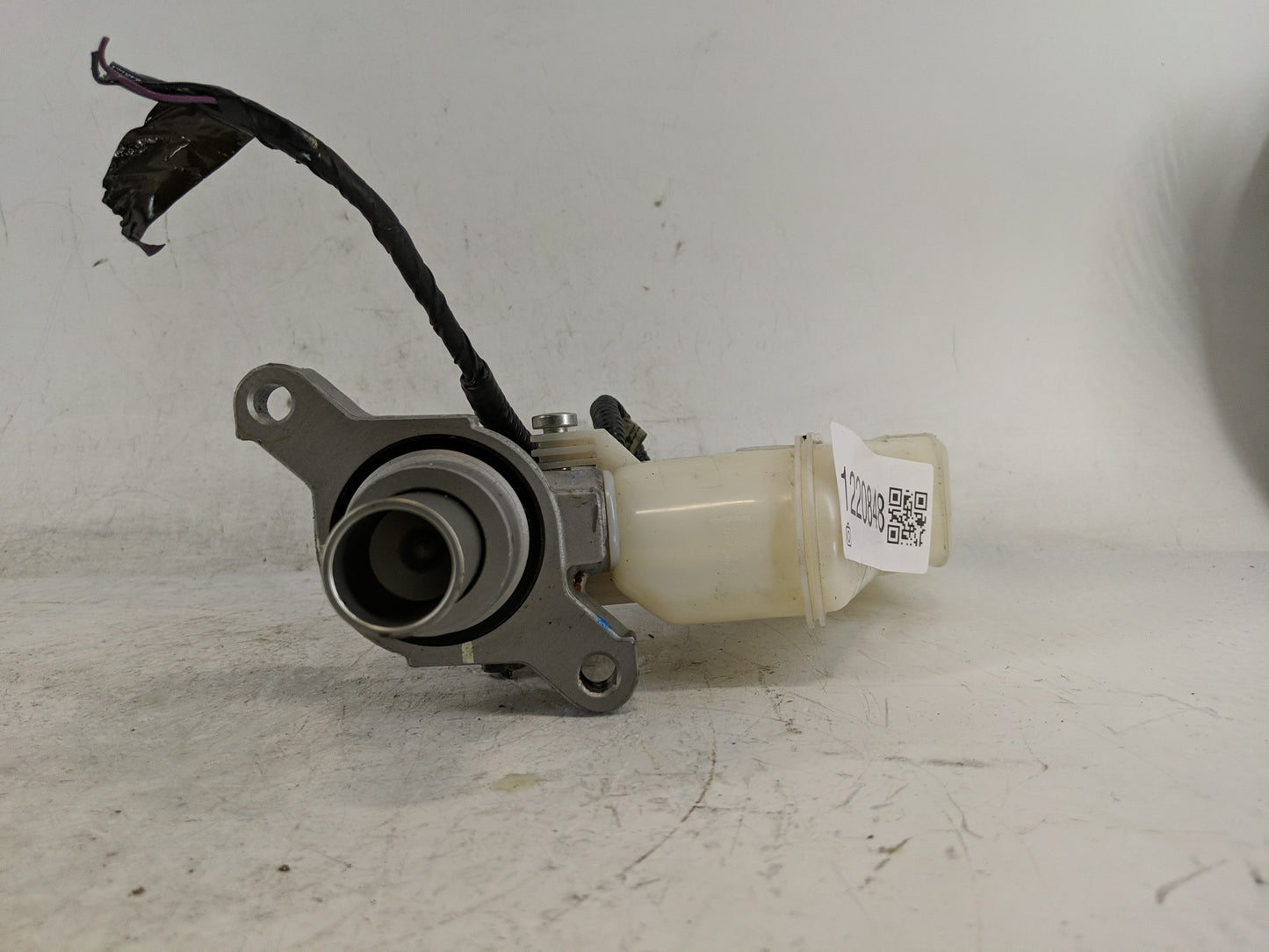 2022-2022 Nissan Sentra Brake Master Cylinder - Oemusedautoparts1.com