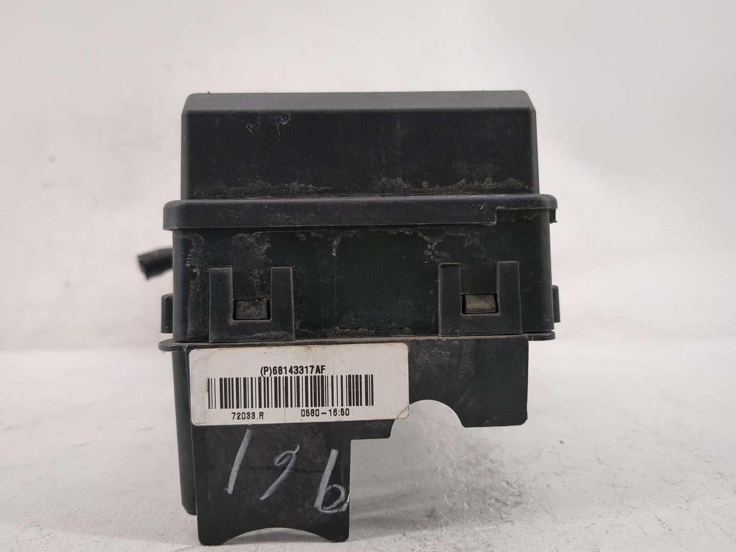 2020-2022 Nissan Sentra Fusebox Fuse Box Panel Relay Module P/N:P68143317AF Fits Fits 2020 2021 2022 OEM Used Auto Parts - O