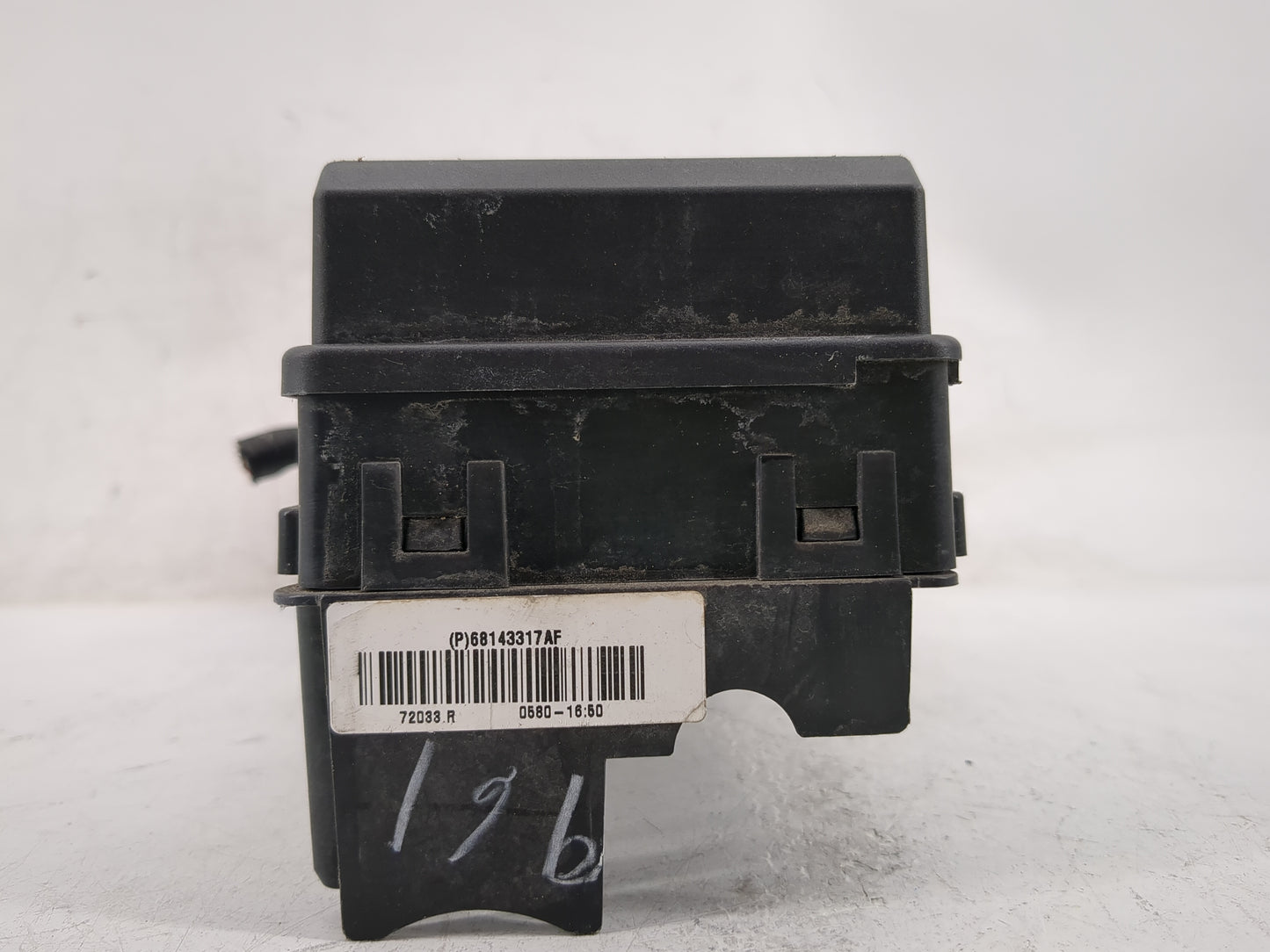 2020-2022 Nissan Sentra Fusebox Fuse Box Panel Relay Module P/N:P68143317AF Fits Fits 2020 2021 2022 OEM Used Auto Parts - O