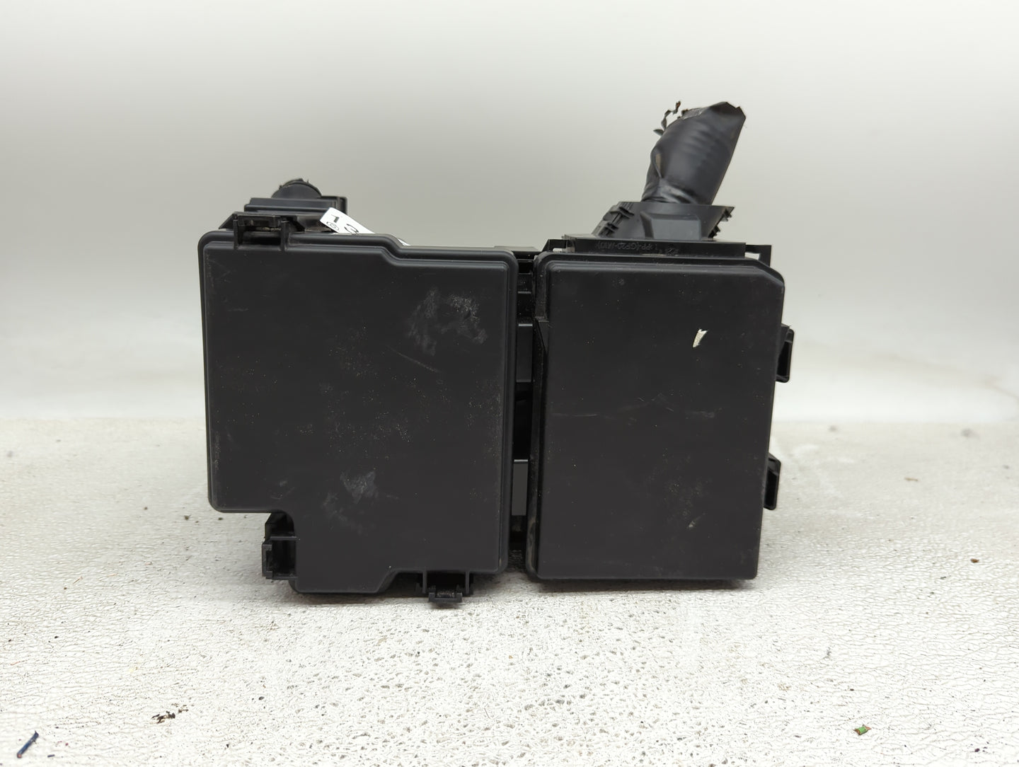 2020-2022 Nissan Sentra Fusebox Fuse Box Panel Relay Module P/N:24371 6LB0A Fits Fits 2020 2021 2022 OEM Used Auto Parts - O