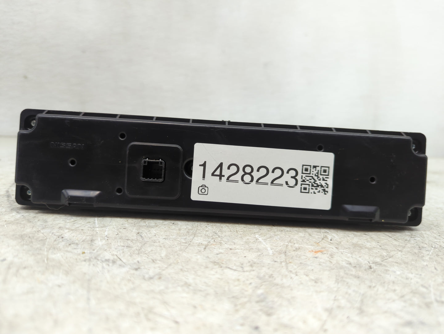 2020-2022 Nissan Sentra Climate Control Module Temperature AC/Heater Replacement P/N:27500 6LB2A Fits Fits 2020 2021 2022 OE