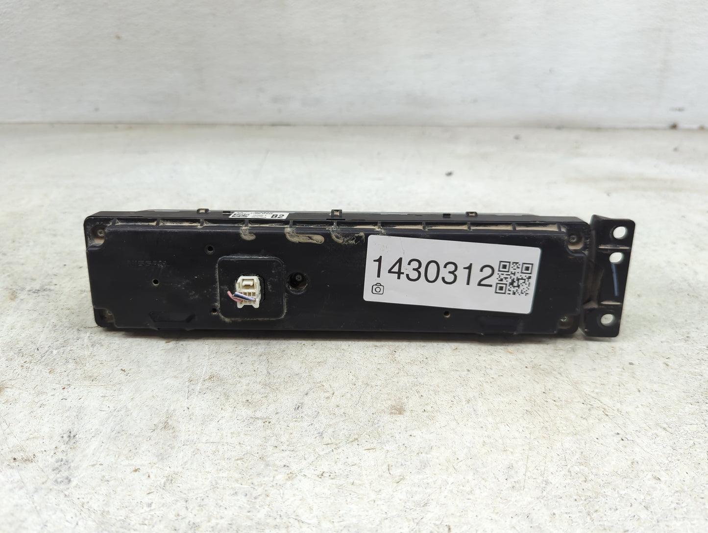 2020-2022 Nissan Sentra Climate Control Module Temperature AC/Heater Replacement P/N:27500 6LB2A Fits Fits 2020 2021 2022 OE
