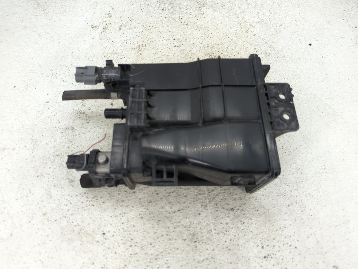 2022 Nissan Sentra Fuel Vapor Charcoal Canister - Oemusedautoparts1.com