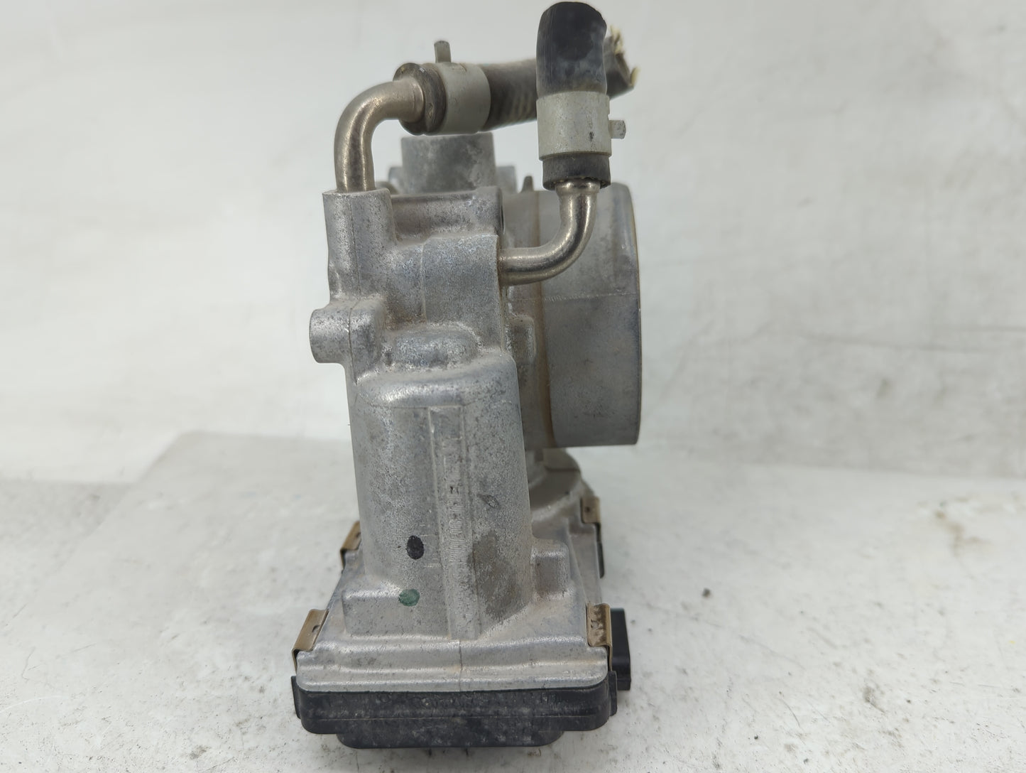 2020-2022 Nissan Sentra Throttle Body P/N:B01204 01091, 2F22, 6LA60-01 A Fits Fits 2020 2021 2022 OEM Used Auto Parts - Oemu