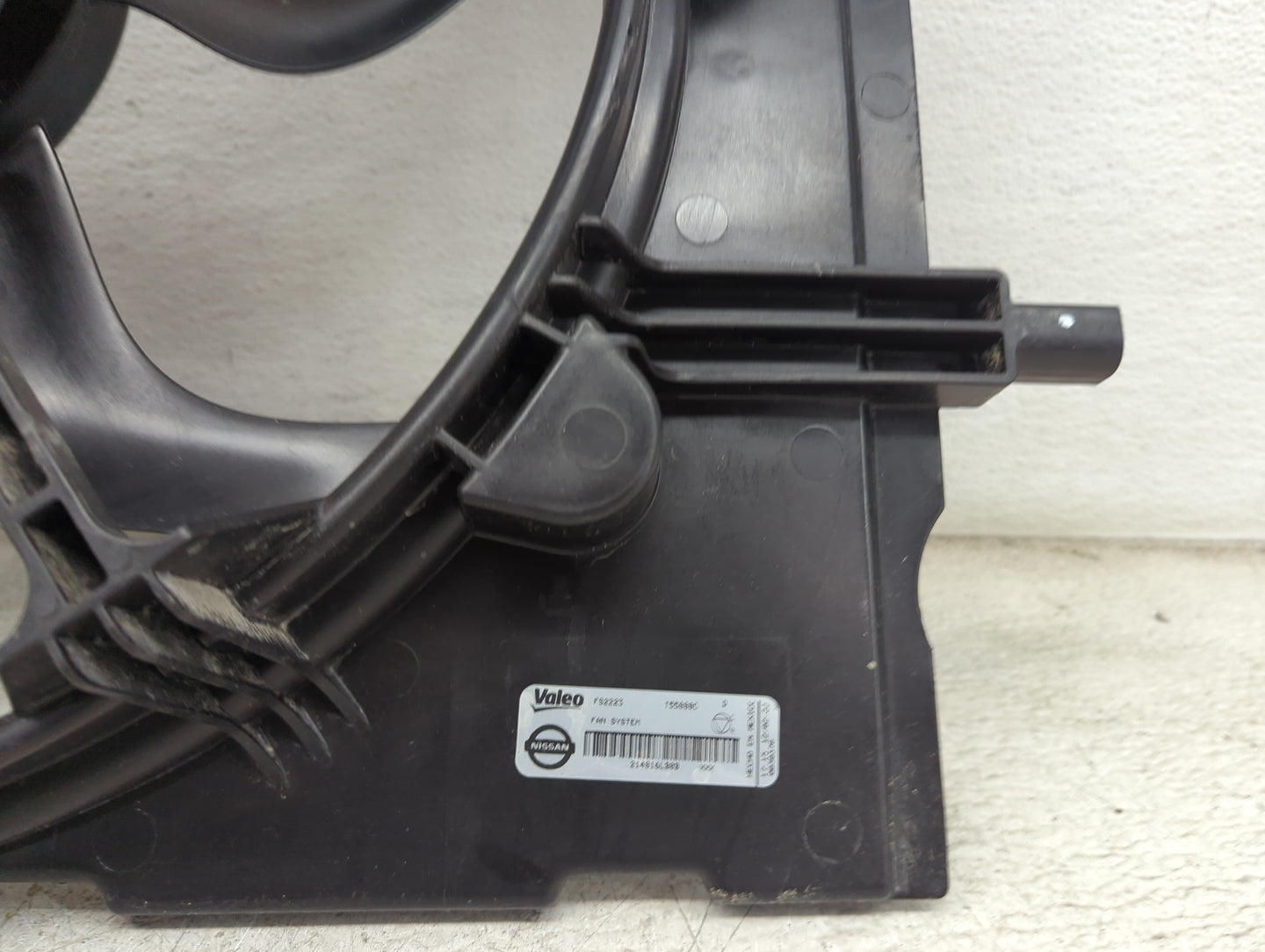 2020-2022 Nissan Sentra Electric Radiator Cooling Fan Motor Assembly P/N:FS2223 155698C Fits Fits 2020 2021 2022 OEM Used Au