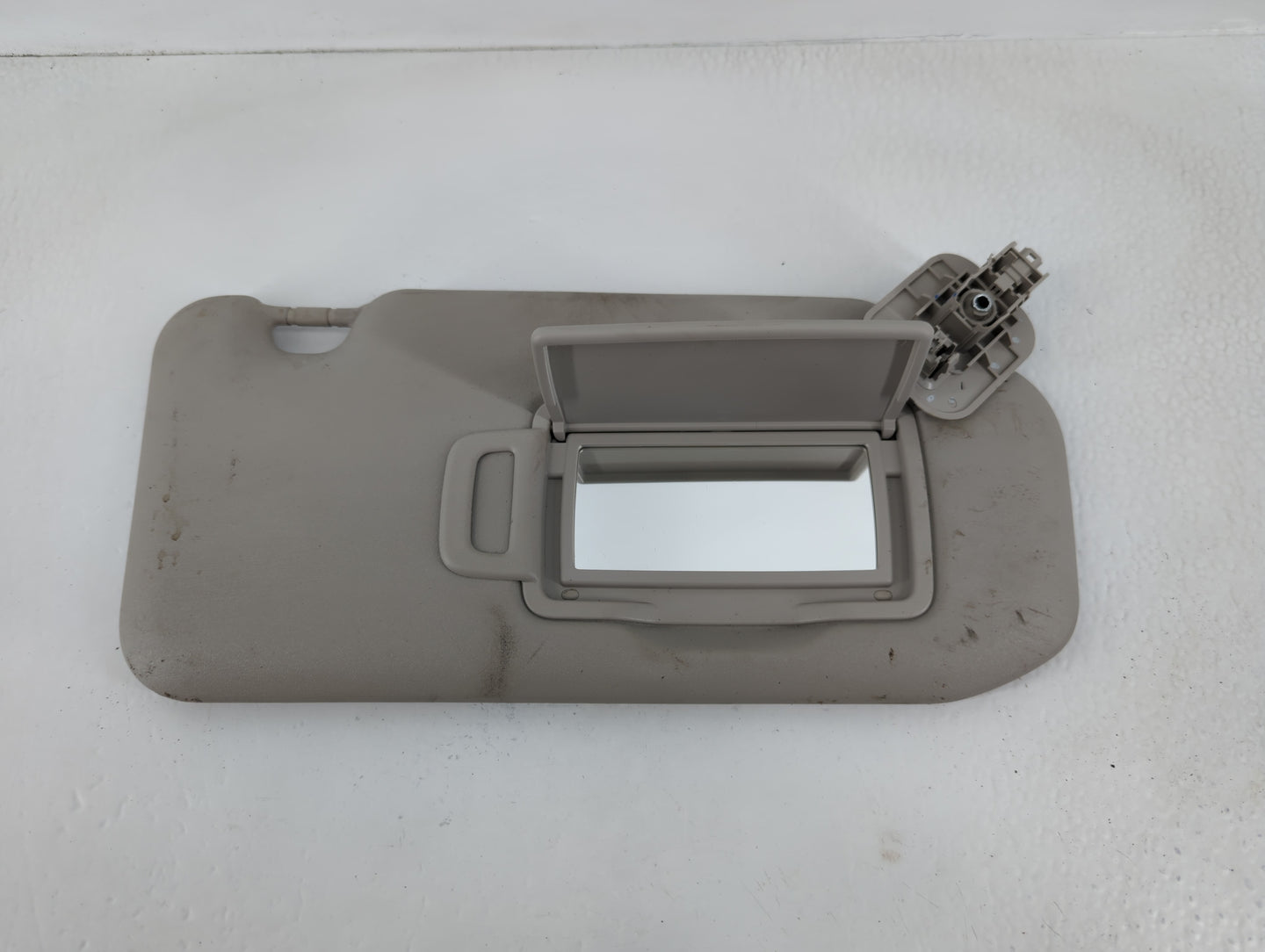 2020-2022 Nissan Sentra Sun Visor Shade Replacement Passenger Right Mirror Fits Fits 2020 2021 2022 OEM Used Auto Parts - Oe