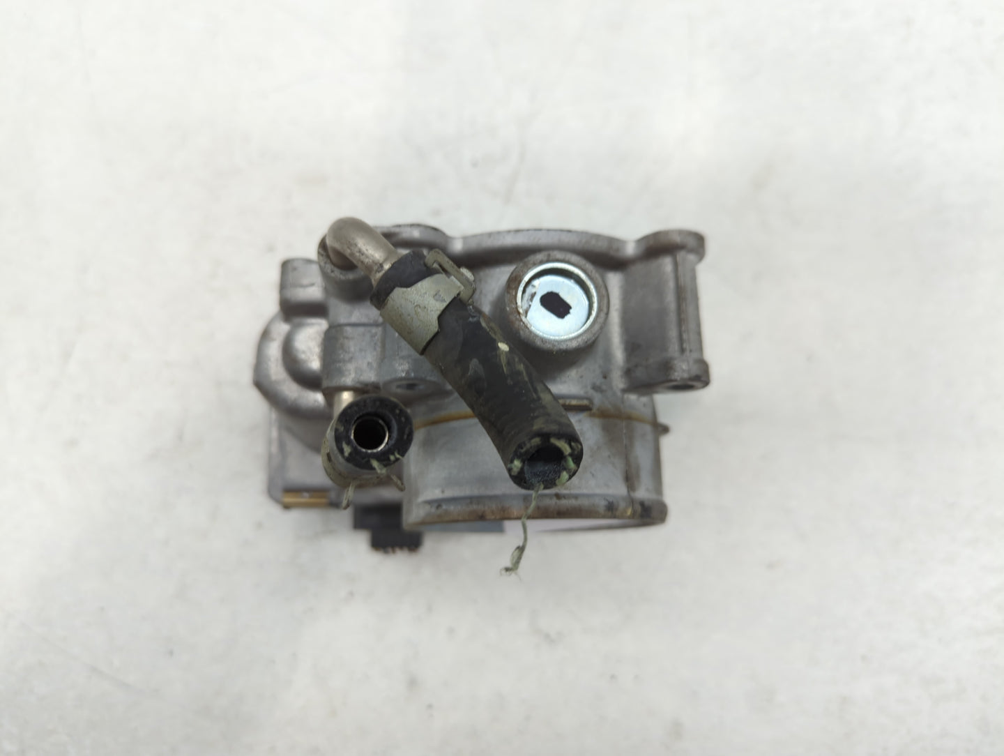 2020-2022 Nissan Sentra Throttle Body P/N:6LA60-01 A Fits Fits 2020 2021 2022 OEM Used Auto Parts - Oemusedautoparts1.com