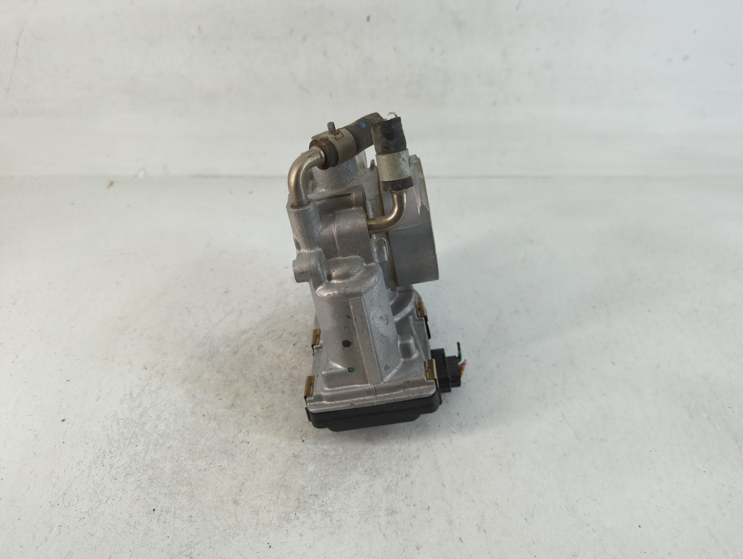2020-2022 Nissan Sentra Throttle Body P/N:6LA60-01 A Fits Fits 2020 2021 2022 OEM Used Auto Parts - Oemusedautoparts1.com