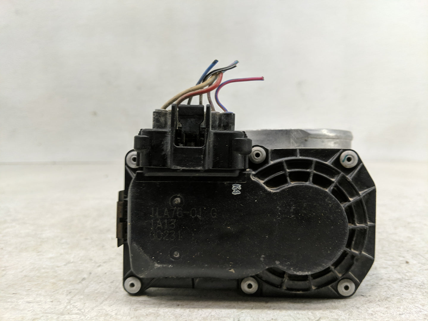 2016-2022 Nissan Titan Throttle Body P/N:1LA76-01 Fits Fits 2011 2012 2013 2014 2015 2016 2017 2018 2019 2020 2021 2022 OEM 