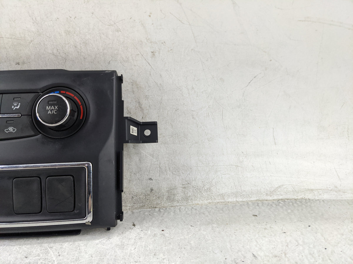 2022 Nissan Titan Xd Climate Control Module Temperature AC/Heater Replacement P/N:68260EZ00A Fits OEM Used Auto Parts - Oemu