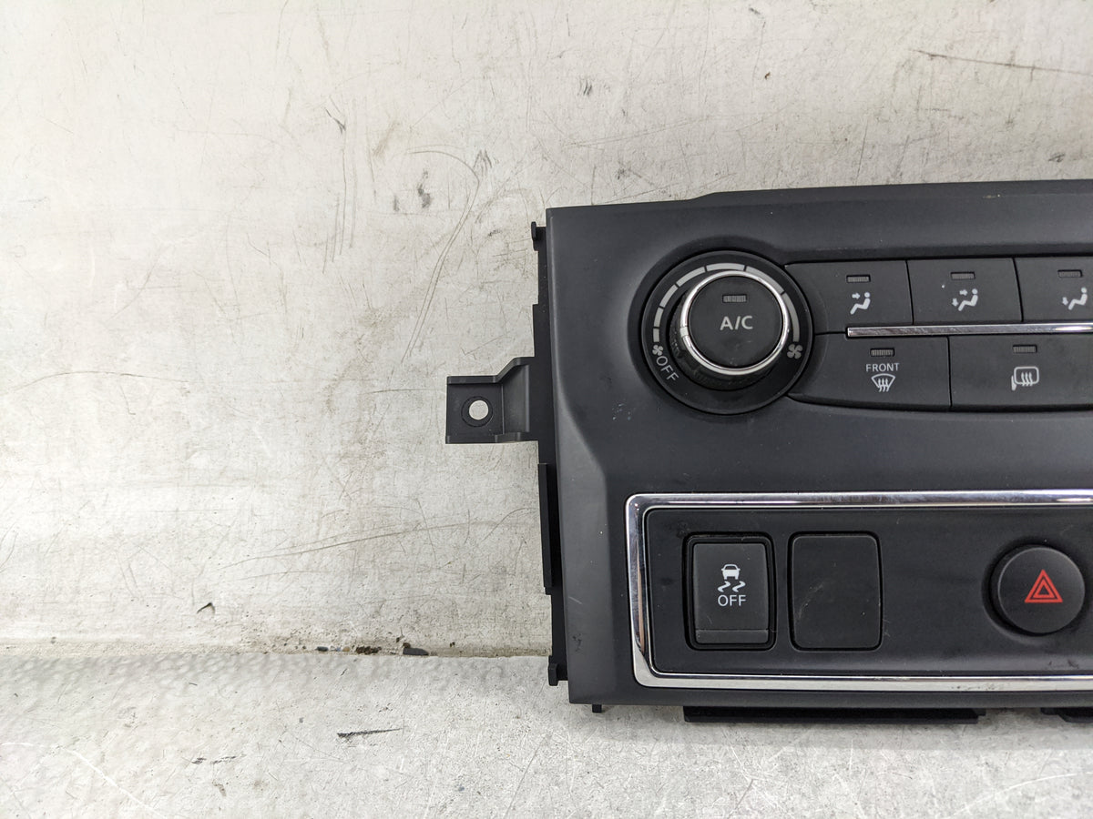 2022 Nissan Titan Xd Climate Control Module Temperature AC/Heater Replacement P/N:68260EZ00A Fits OEM Used Auto Parts - Oemu