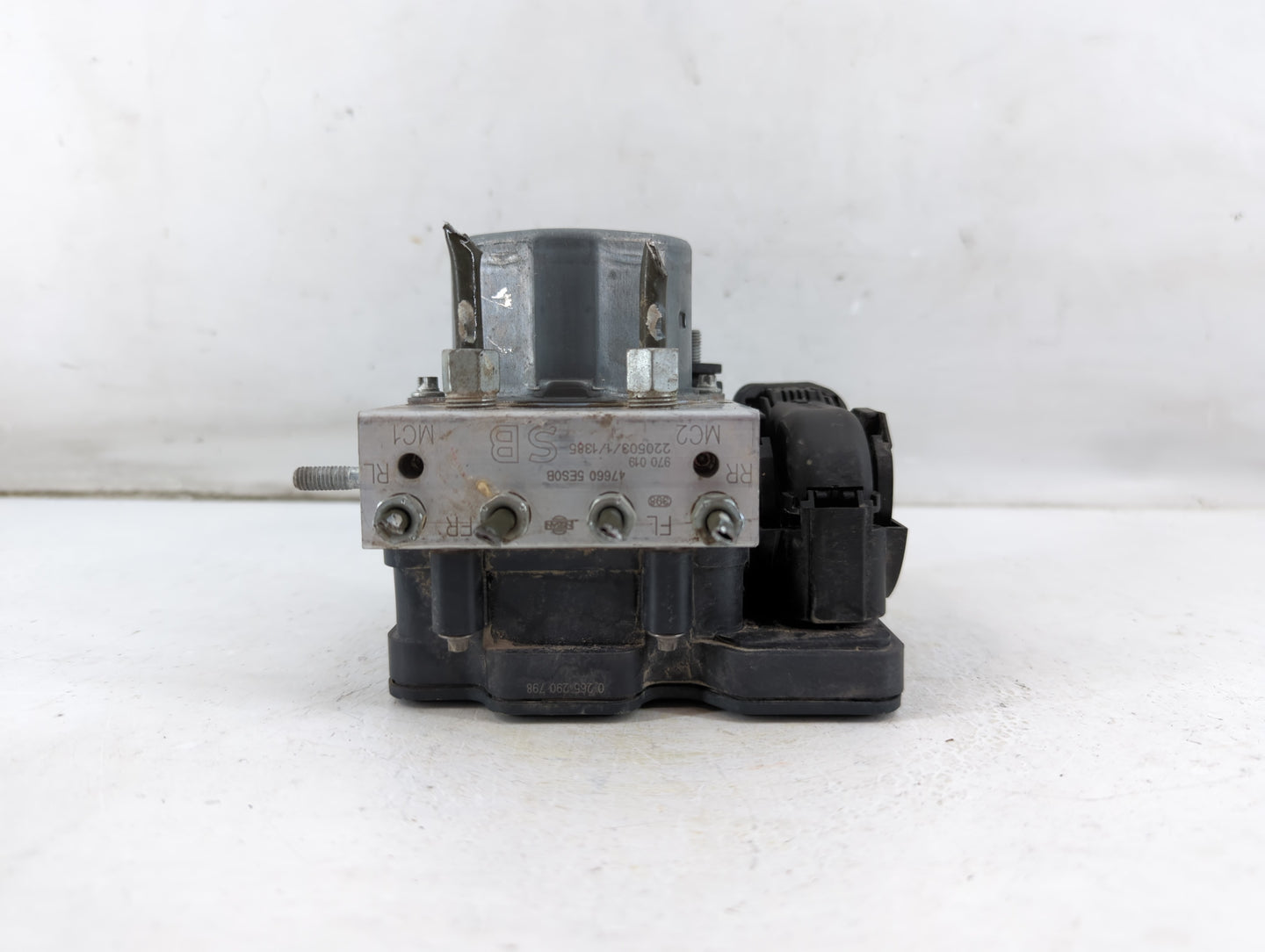 2020-2022 Nissan Versa ABS Pump Control Module Replacement P/N:47660 5ES0B Fits Fits 2020 2021 2022 OEM Used Auto Parts - Oe