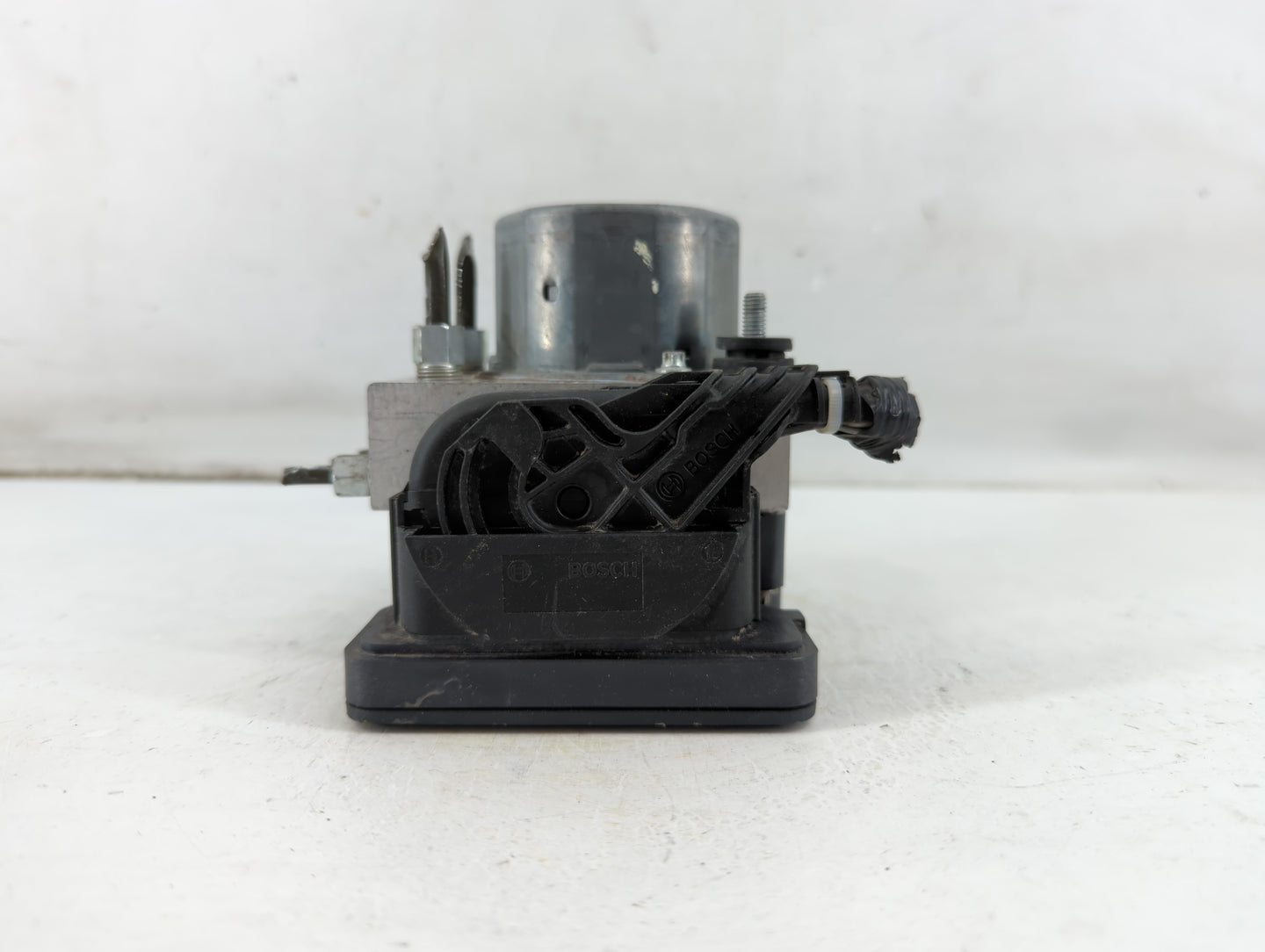 2020-2022 Nissan Versa ABS Pump Control Module Replacement P/N:47660 5ES0B Fits Fits 2020 2021 2022 OEM Used Auto Parts - Oe