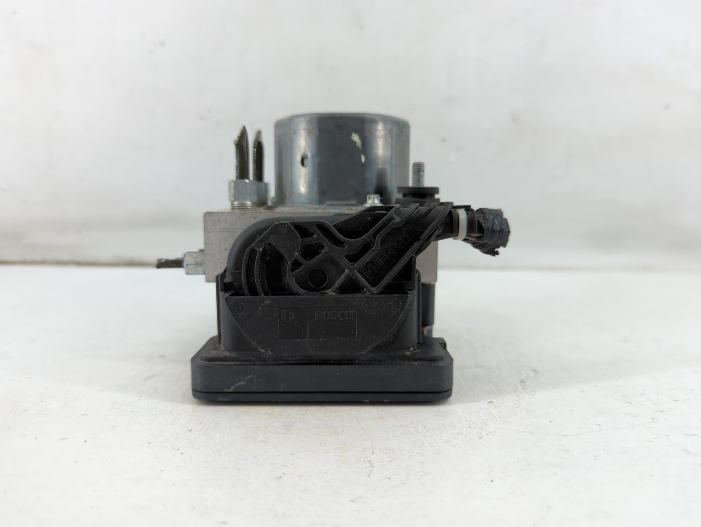 2020-2022 Nissan Versa ABS Pump Control Module Replacement P/N:47660 5ES0B Fits Fits 2020 2021 2022 OEM Used Auto Parts - Oe