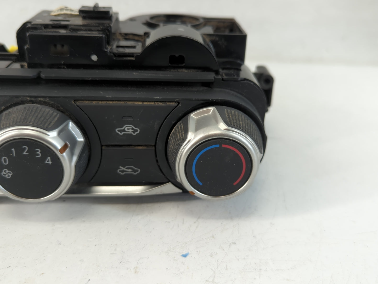 2022 Nissan Versa Climate Control Module Temperature AC/Heater Replacement P/N:T669216 A Fits OEM Used Auto Parts - Oemuseda