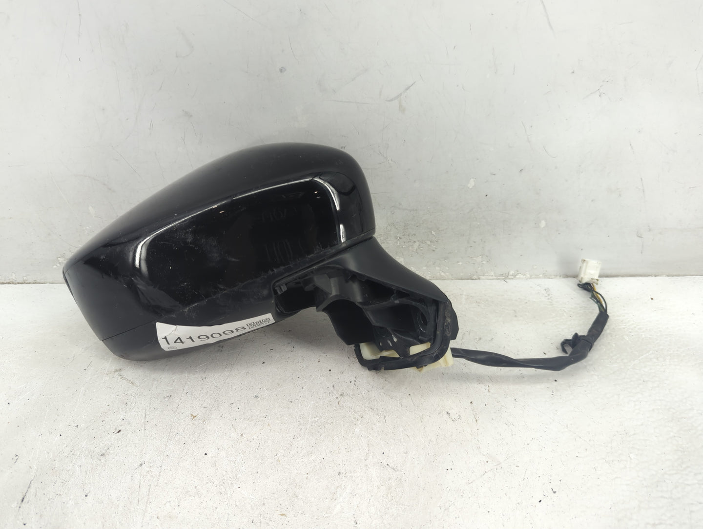 2022 Nissan Versa Passenger Side View Mirror - Right Door Mirror OEM Used - Oemusedautoparts1.com