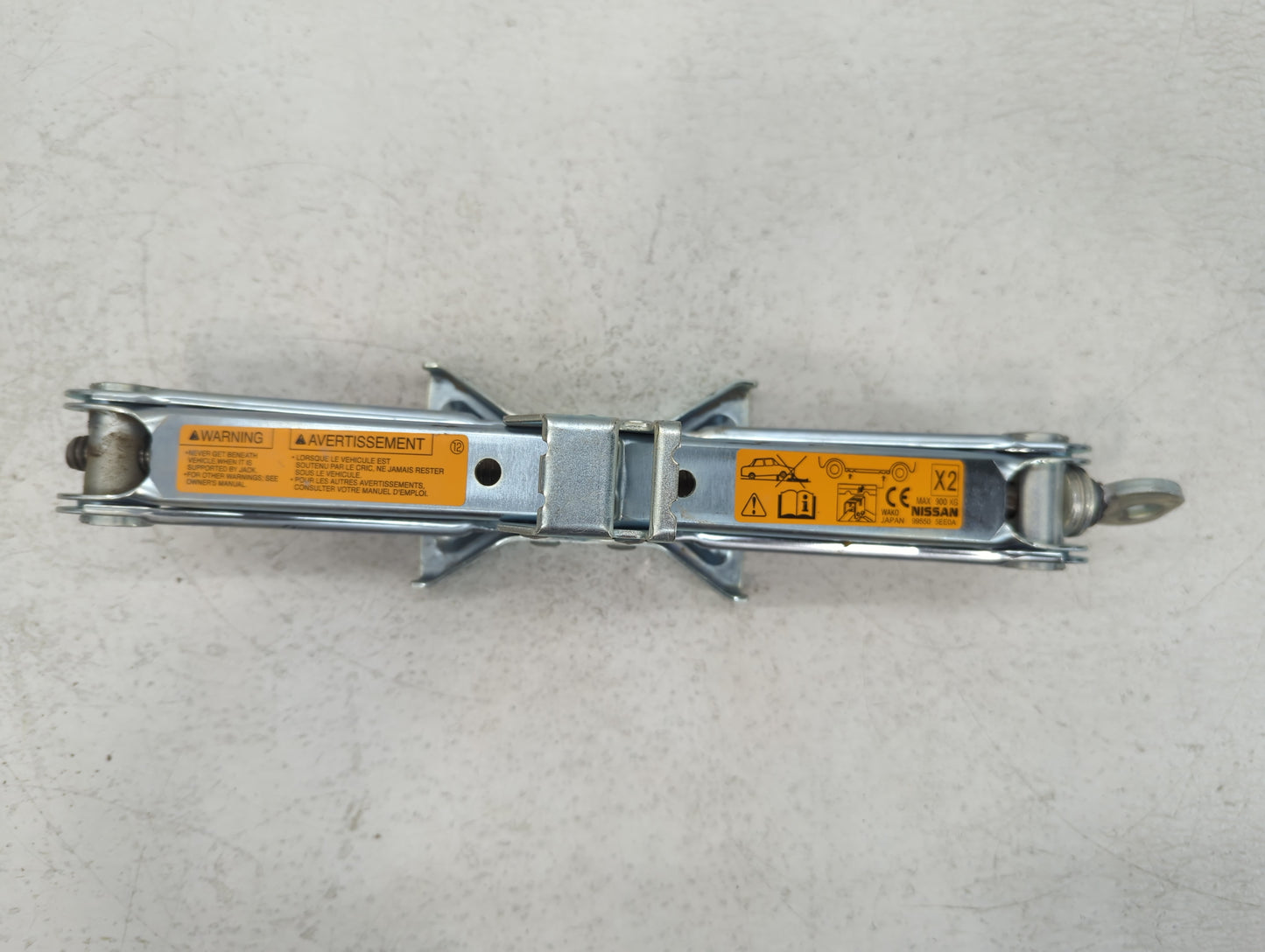 2022 Nissan Versa Spare Scissor Car Jack - Oemusedautoparts1.com